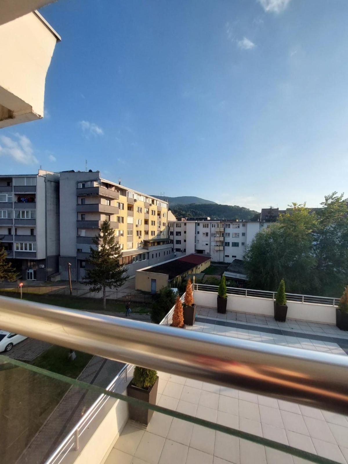 Renome Apartmani Banja Koviljača Kamer foto