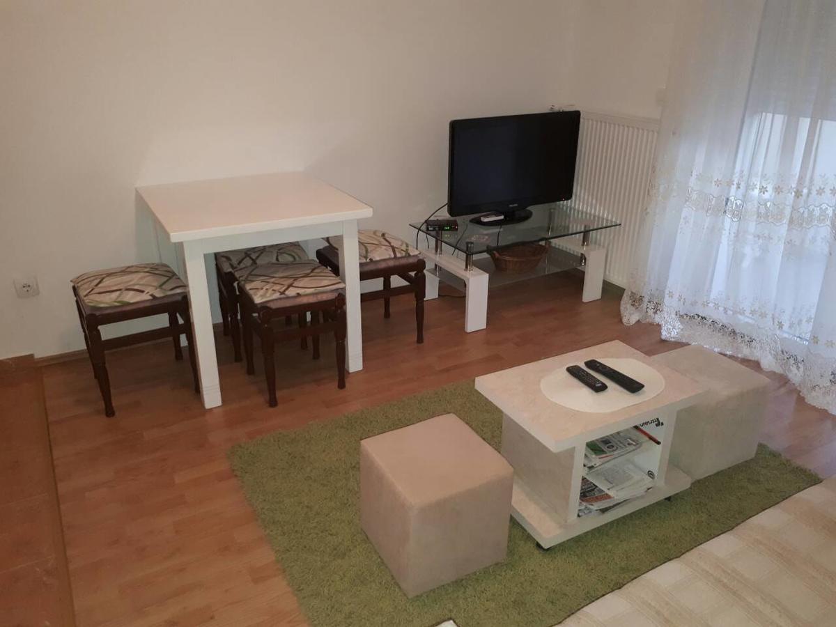 Renome Apartmani Banja Koviljača Buitenkant foto